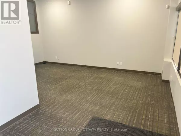 Ottawa, ON K1C1A8,2421 ST JOSEPH BOULEVARD W
