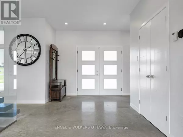 South Stormont, ON K0C1P0,46 FOREST HILL ROAD