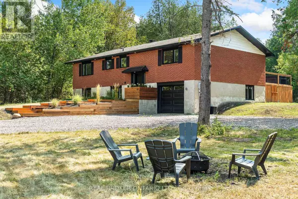 Ottawa, ON K0A1L0,833 BEAVERTAIL ROAD