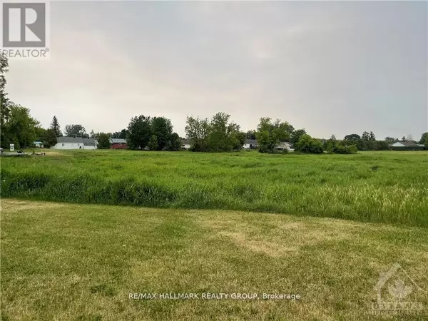 3748 CHAMPLAIN ST #3, Clarence-rockland, ON K0A1E0