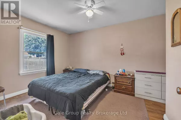 London East (east M), ON N5Z2W8,243 HIGHBURY AVENUE W