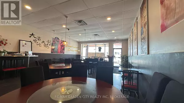 St. Catharines (ridley), ON L2S3Z5,100 FOURTH AVE #7