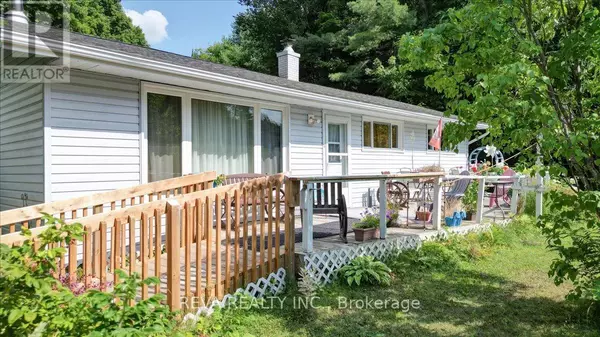 Addington Highlands (addington Highlands), ON K0H1L0,22069 HIGHWAY 41