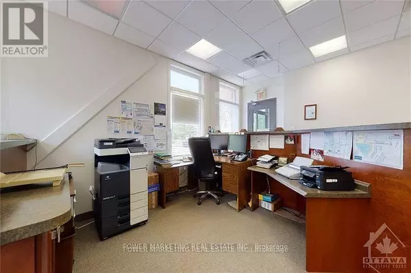 Ottawa, ON K4A0N9,500 Lacolle WAY #300