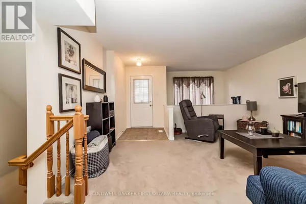 Ottawa, ON K2H1G4,389 WIFFEN PRIVATE
