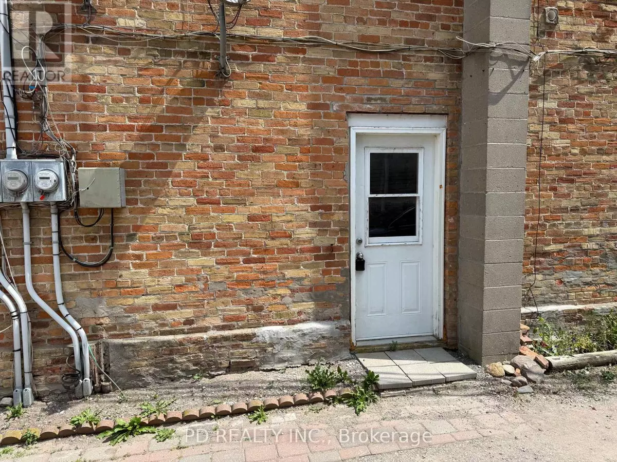 Kawartha Lakes (omemee), ON K0L2W0,34-36 King ST East #2