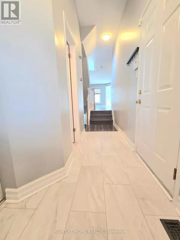 Ottawa, ON K2M3A7,232 MEADOWBREEZE DRIVE