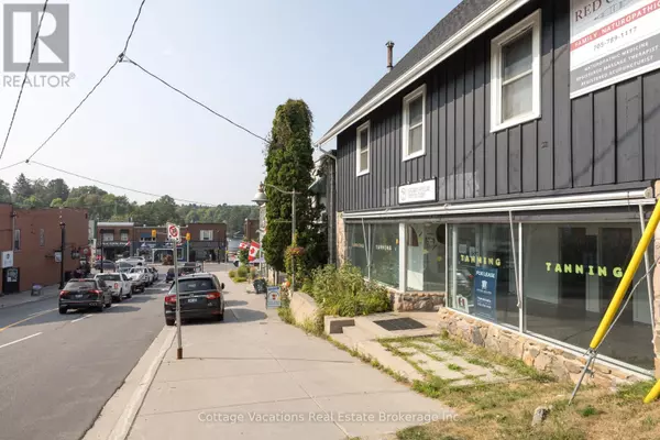 10 BRUNEL ROAD, Huntsville (chaffey), ON P1H2A9