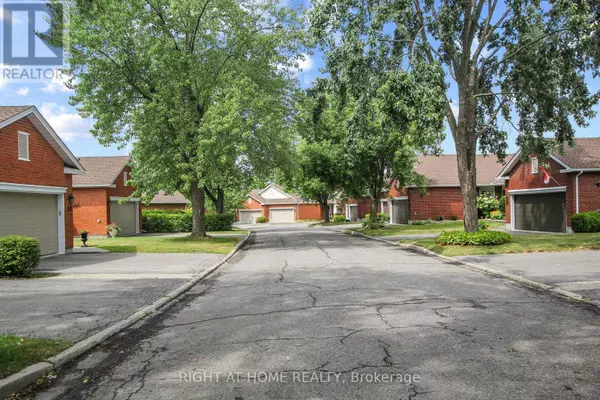 40 KETTERING PRIVATE, Ottawa, ON K1V0X8