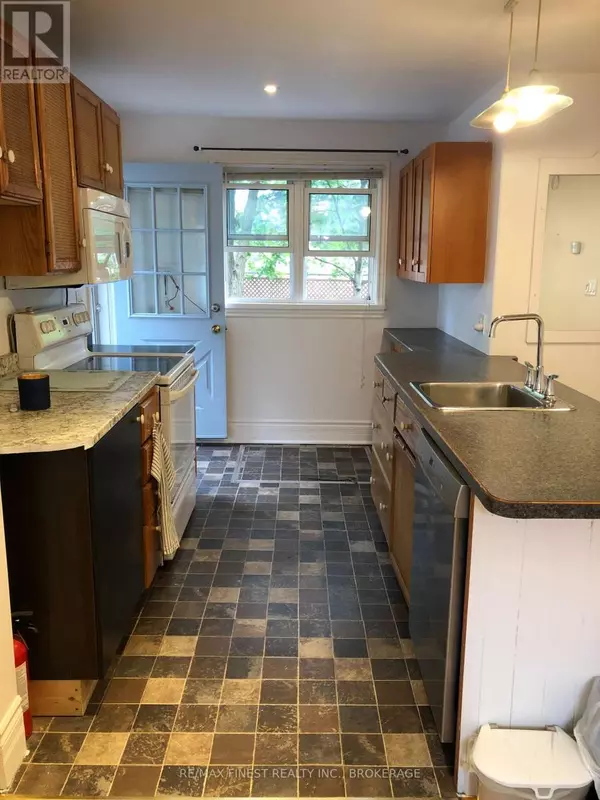 Kingston (central City East), ON K7L4K7,321 REGENT STREET