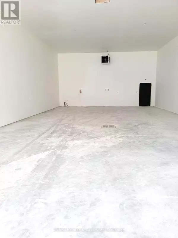 West Grey, ON N0G1R0,185 Elizabeth ST East #Unit 403