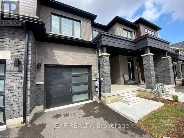8317 Mulberry DR #8, Niagara Falls (brown), ON L2H3S9