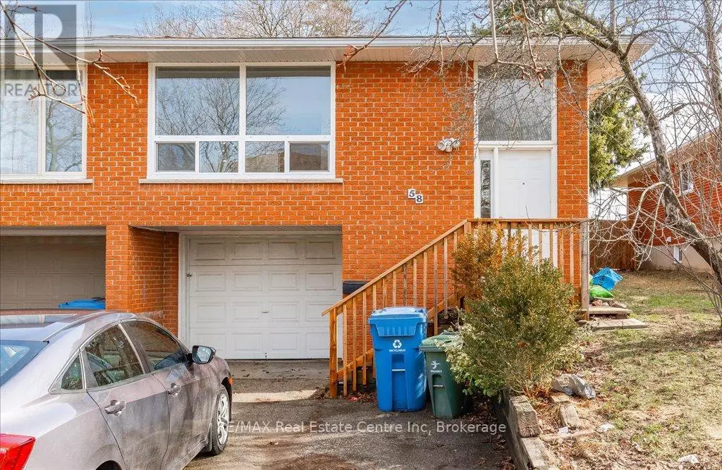 Guelph (dovercliffe Park/old University), ON N1G2V6,58 CONROY CRESCENT