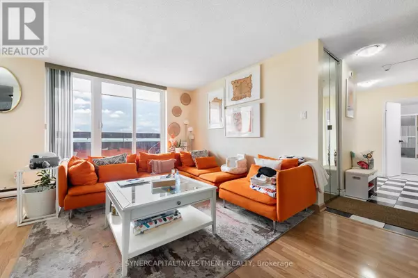 Ottawa, ON K1J8K4,2000 Jasmine CRES #1202