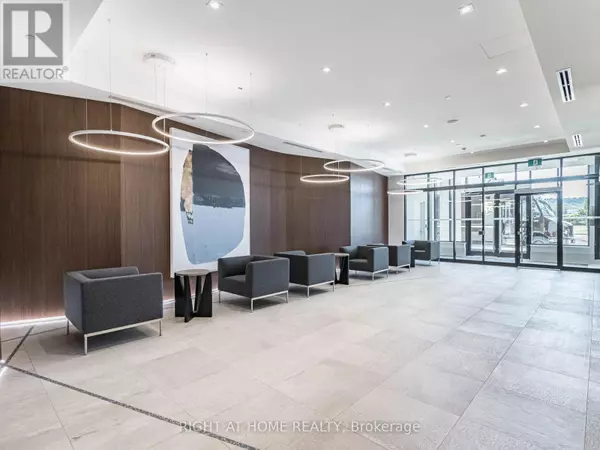 Grimsby (grimsby Beach), ON L3M4E8,385 Winston RD #804