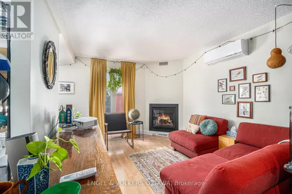 Ottawa, ON K1R5R2,543 MCLEOD STREET