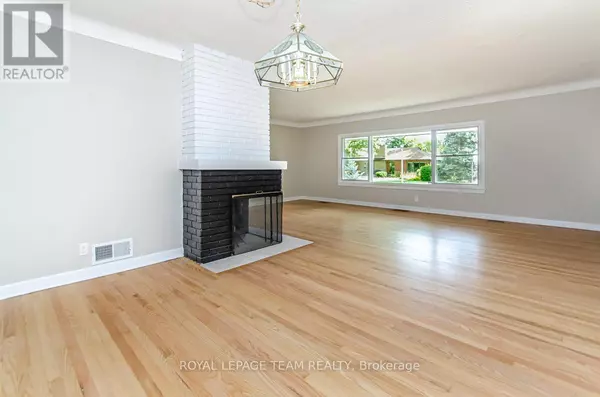 Ottawa, ON K2A2X7,850 KILLEEN AVENUE