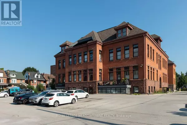 Hamilton (stinson), ON L8N4J5,200 Stinson ST #213