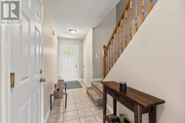 Niagara Falls (morrison), ON L2E0A1,6263 Valley WAY #6