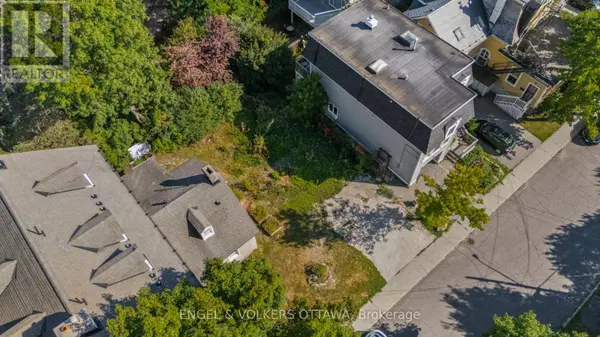 Ottawa, ON K1M2B2,69 THOMAS STREET