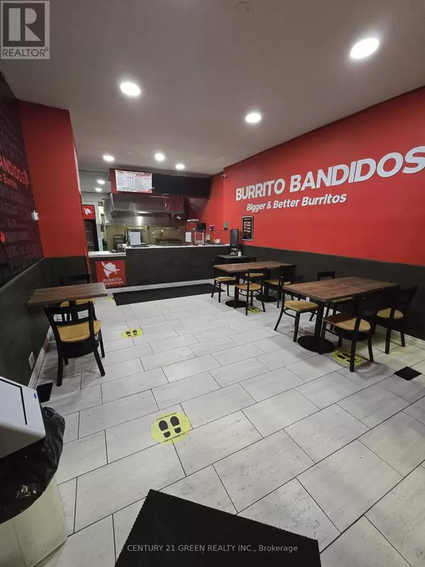 Hamilton (central), ON L8P1A9,228 KING STREET W