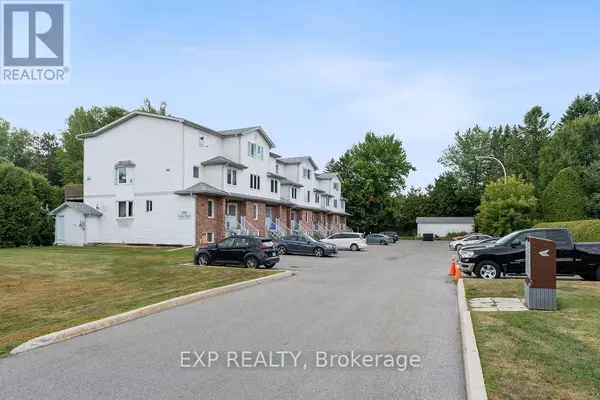 Russell, ON K4R1E9,299 Castor ST #202