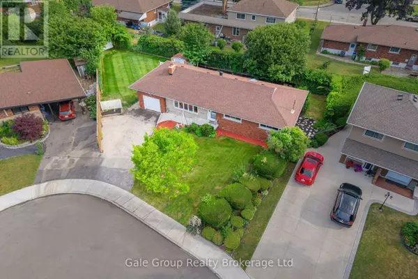15 KELVIN COURT, Hamilton (riverdale), ON L8E1J2