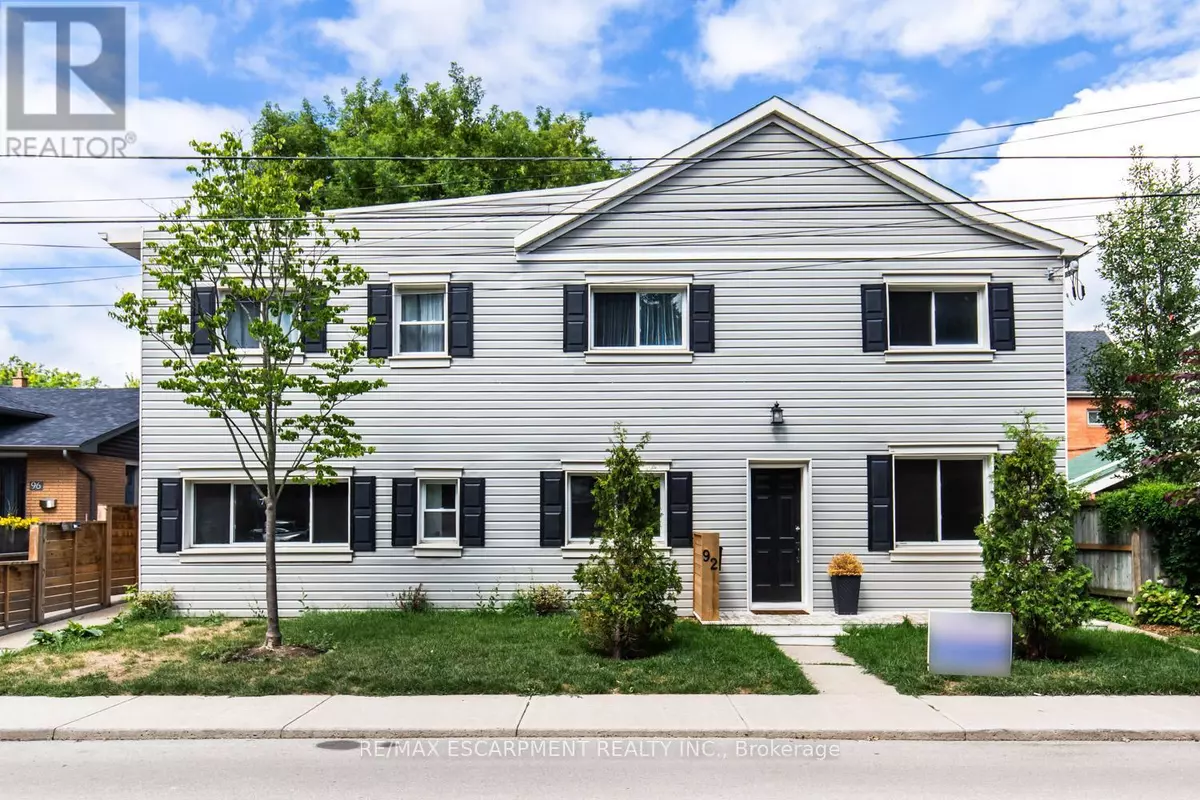 Hamilton (strathcona), ON L8P3X2,92 PEARL STREET S