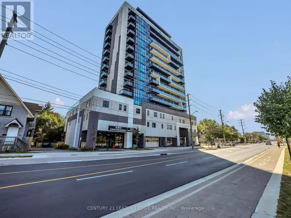 Waterloo, ON N2J2X9,128 King ST North #1004