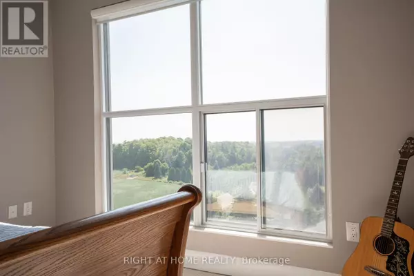 Guelph (pineridge/westminster Woods), ON N1L0P4,1878 Gordon ST #812
