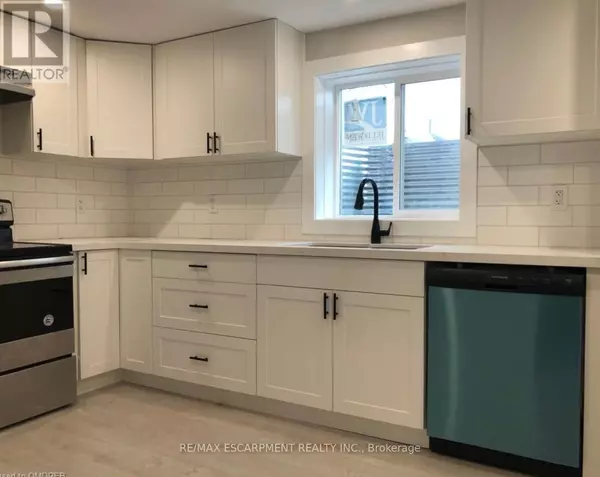 St. Catharines (facer), ON L2M5C7,7 Chalmers ST #LOWER