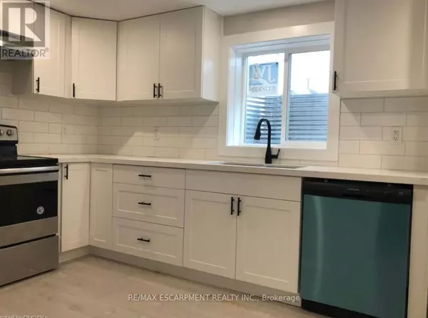 St. Catharines (facer), ON L2M5C7,7 Chalmers ST #LOWER