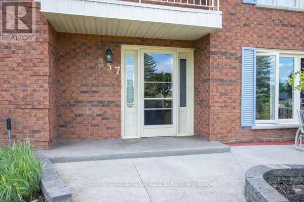 Kawartha Lakes (bobcaygeon), ON K0M1A0,357 THE CAPTAINS CORNERS