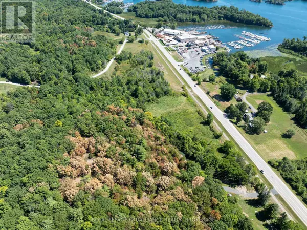 Front Of Leeds & Seeleys Bay, ON K0E1L0,492 1000 ISLANDS PARKWAY