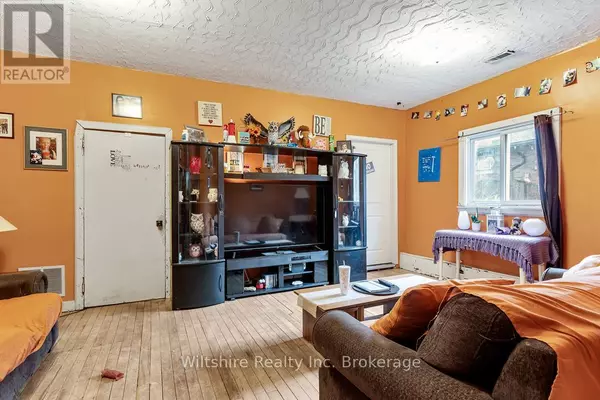 Tillsonburg, ON N4G3S1,324 BROADWAY STREET