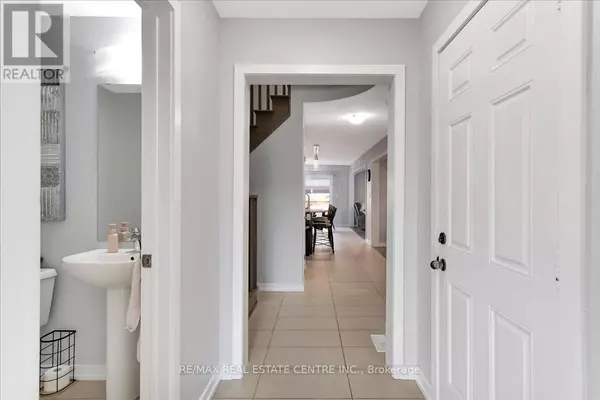 Hamilton (stoney Creek Mountain), ON L8J0K8,30 SCARLETWOOD STREET