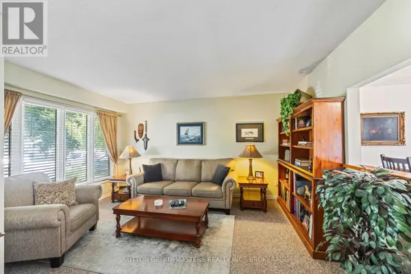 Kingston (north Of Taylor-kidd Blvd), ON K7P1G3,759 SOMERSET CRESCENT