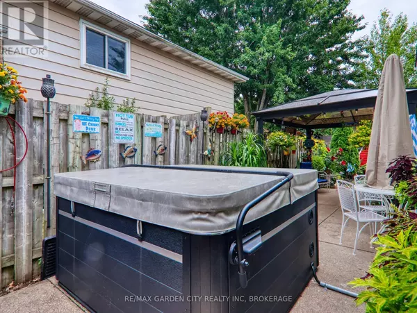 Thorold (confederation Heights), ON L2V4M3,196 KEEFER ROAD