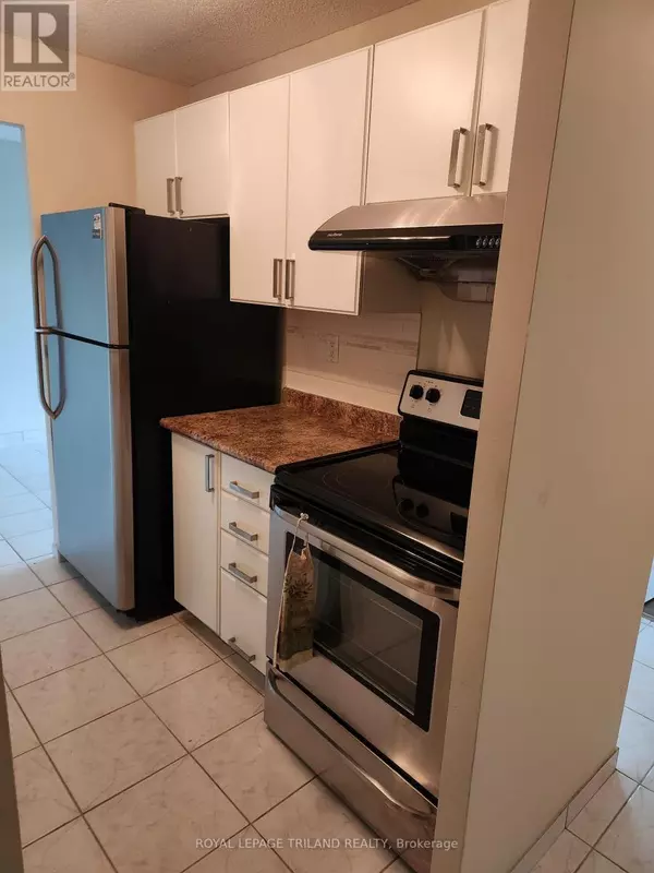 London South (south J), ON N5Z4W5,45 Pond Mills RD #415