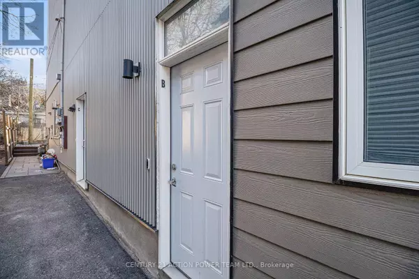 Ottawa, ON K1R7K9,453 Booth ST #B