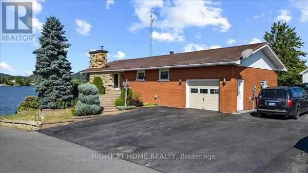 1835 CH. DU TRAVERSIER STREET N, Alfred And Plantagenet, ON K0B1J0