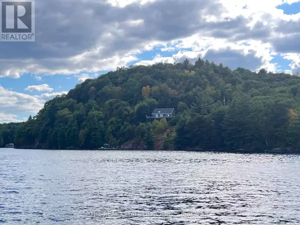 Muskoka Lakes (watt), ON P0B1M0,12 ISLAND M