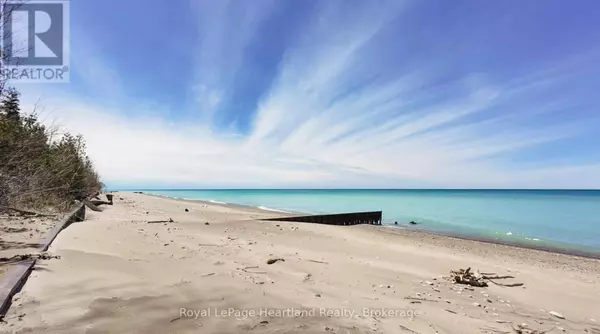 Ashfield-colborne-wawanosh (ashfield), ON N7A3X9,84539 RIDGE DRIVE