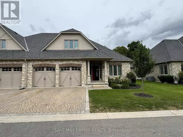 Tillsonburg, ON N4G0A8,5 Wood Haven DR #403