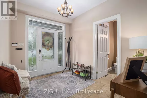 Ottawa, ON K0A2Z0,38 ORADEA CRESCENT