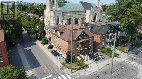 Ottawa, ON K1S2N1,253 FIFTH AVENUE