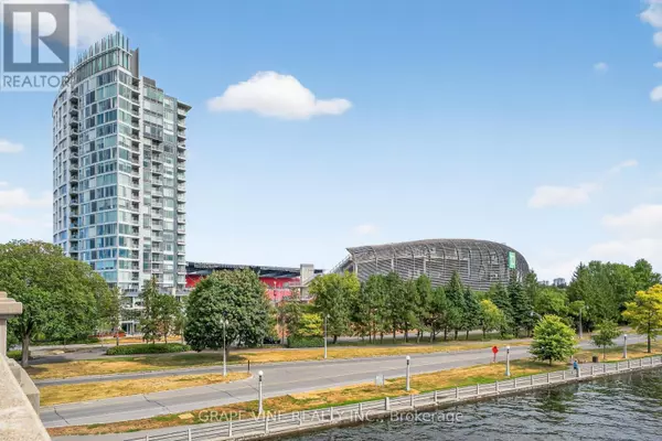 Ottawa, ON K1S5K3,1035 Bank ST #304