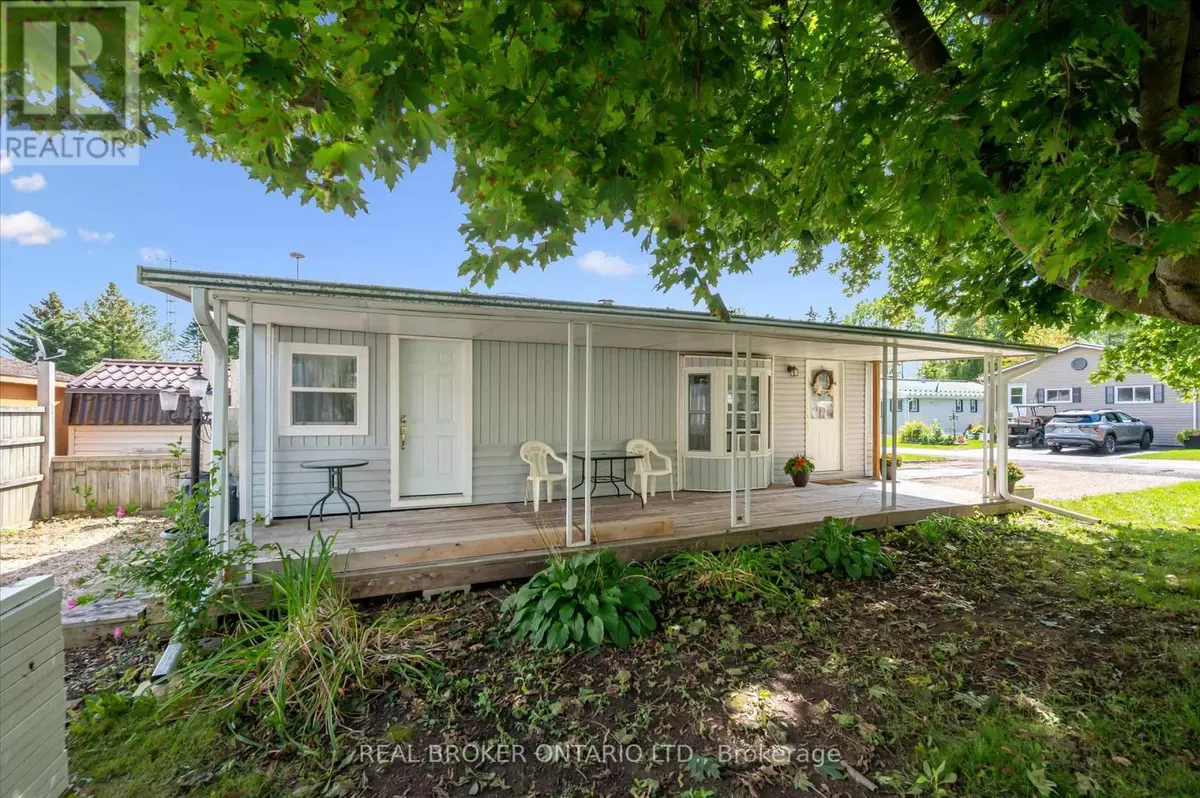 Centre Wellington, ON N1M2W5,445 PINE PASS