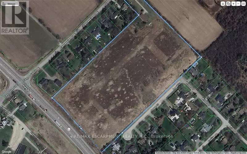 Hamilton, ON L8B1H8,34 CONCESSION 11 E