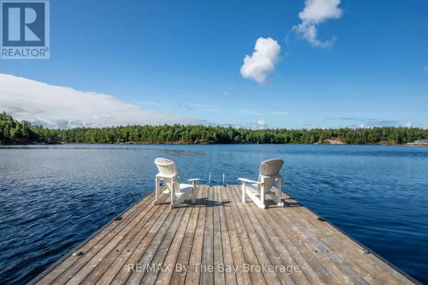 Georgian Bay (gibson), ON P0E1E0,18588 GEORGIAN BAY SHORE